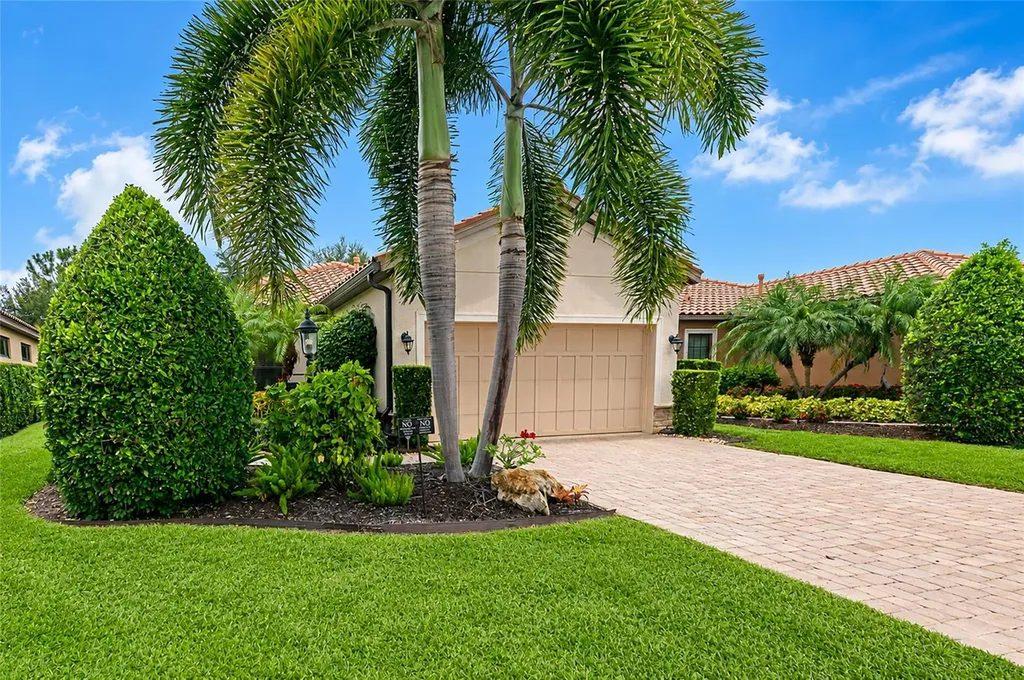5126 Savona Run Bradenton FL 34211