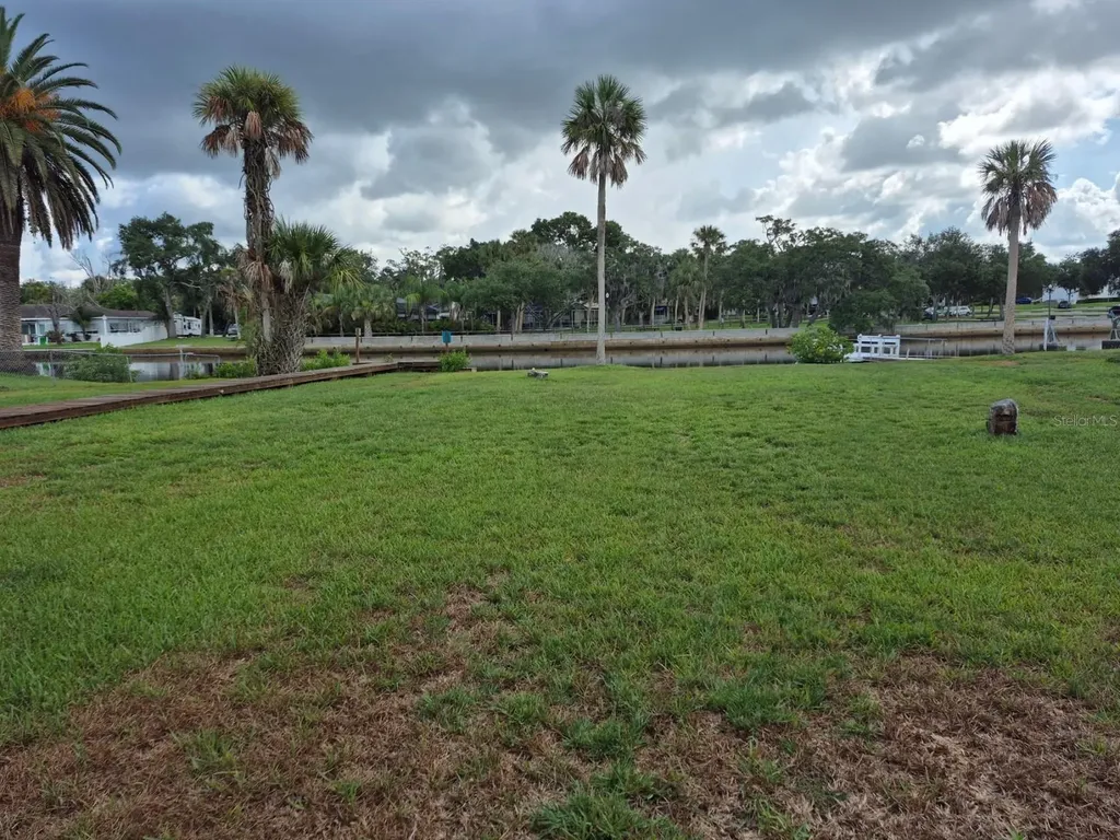 6416 River Road New Port Richey FL 34652