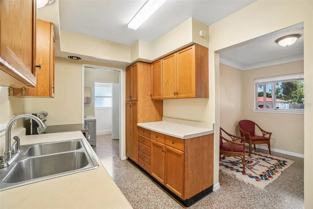 1421 Temple Street Clearwater FL 33756