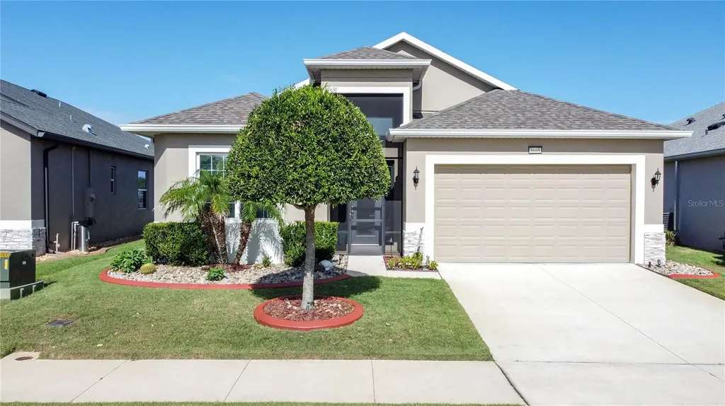 8665 E Bridgeport Bay Circle Mount Dora FL 32757