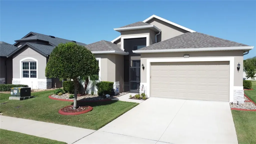 8665 E Bridgeport Bay Circle Mount Dora FL 32757
