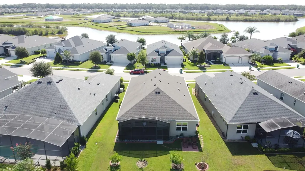 8665 E Bridgeport Bay Circle Mount Dora FL 32757