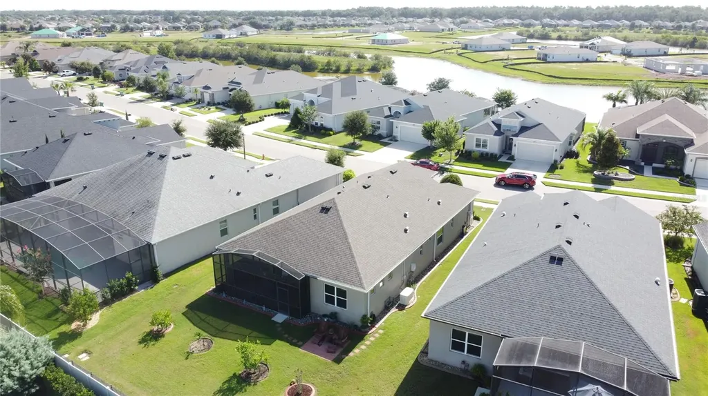 8665 E Bridgeport Bay Circle Mount Dora FL 32757