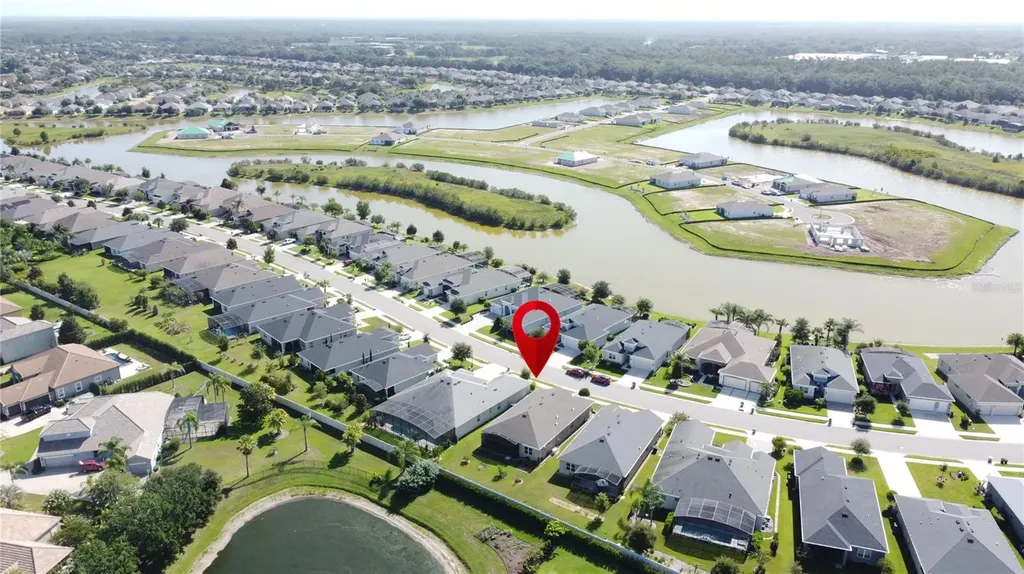 8665 E Bridgeport Bay Circle Mount Dora FL 32757