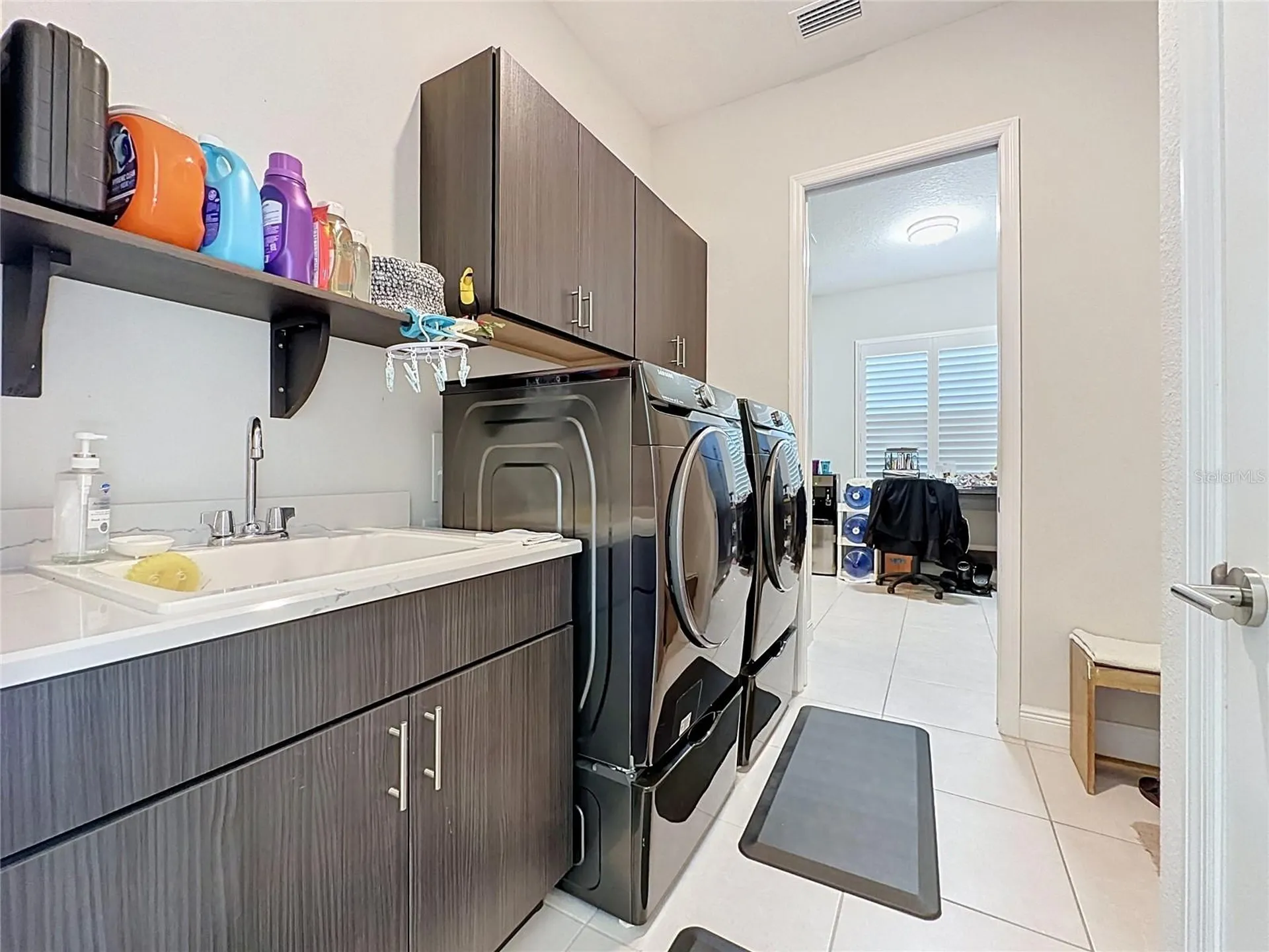 8665 E Bridgeport Bay Circle Mount Dora FL 32757
