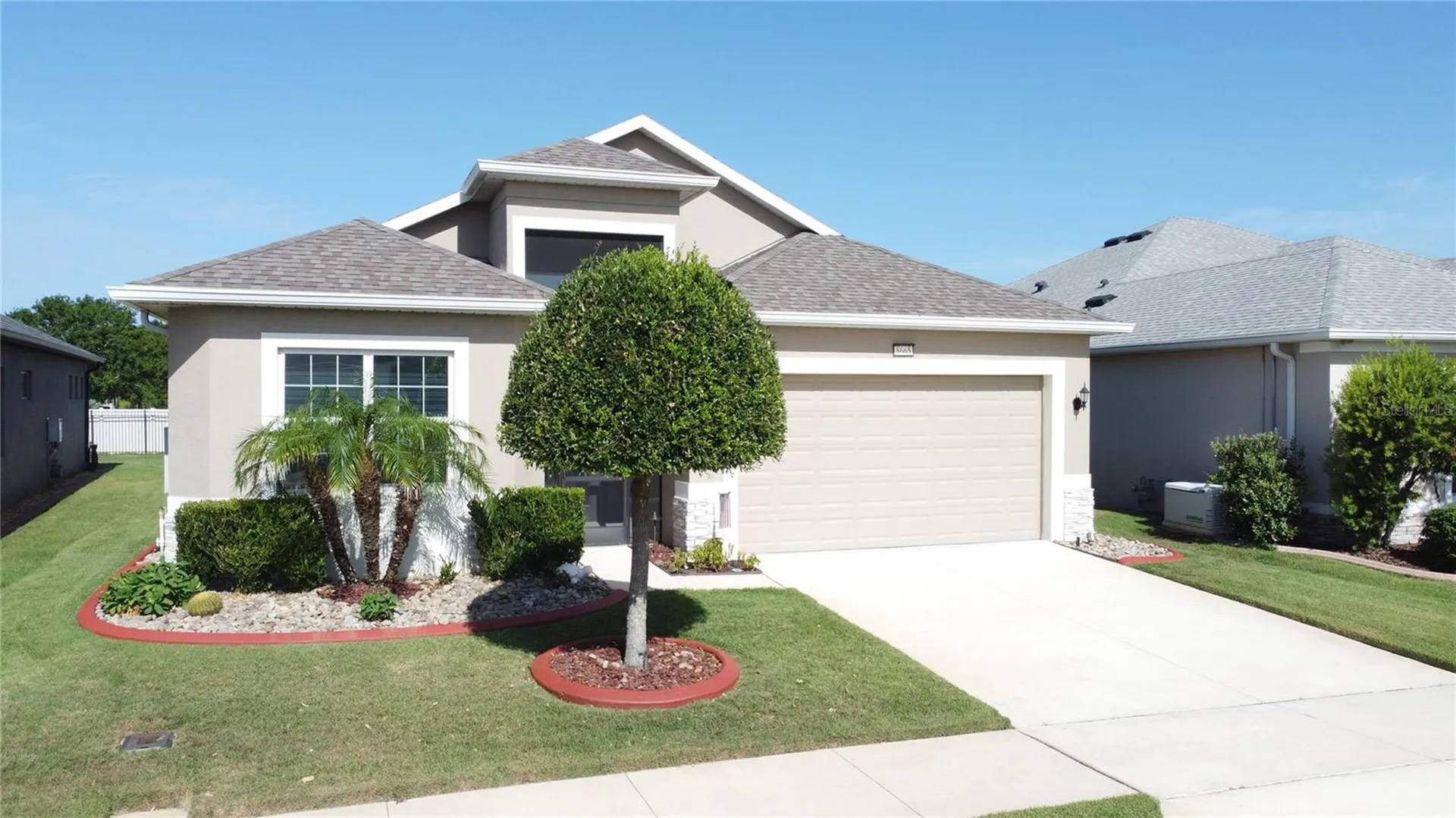 8665 E Bridgeport Bay Circle Mount Dora FL 32757