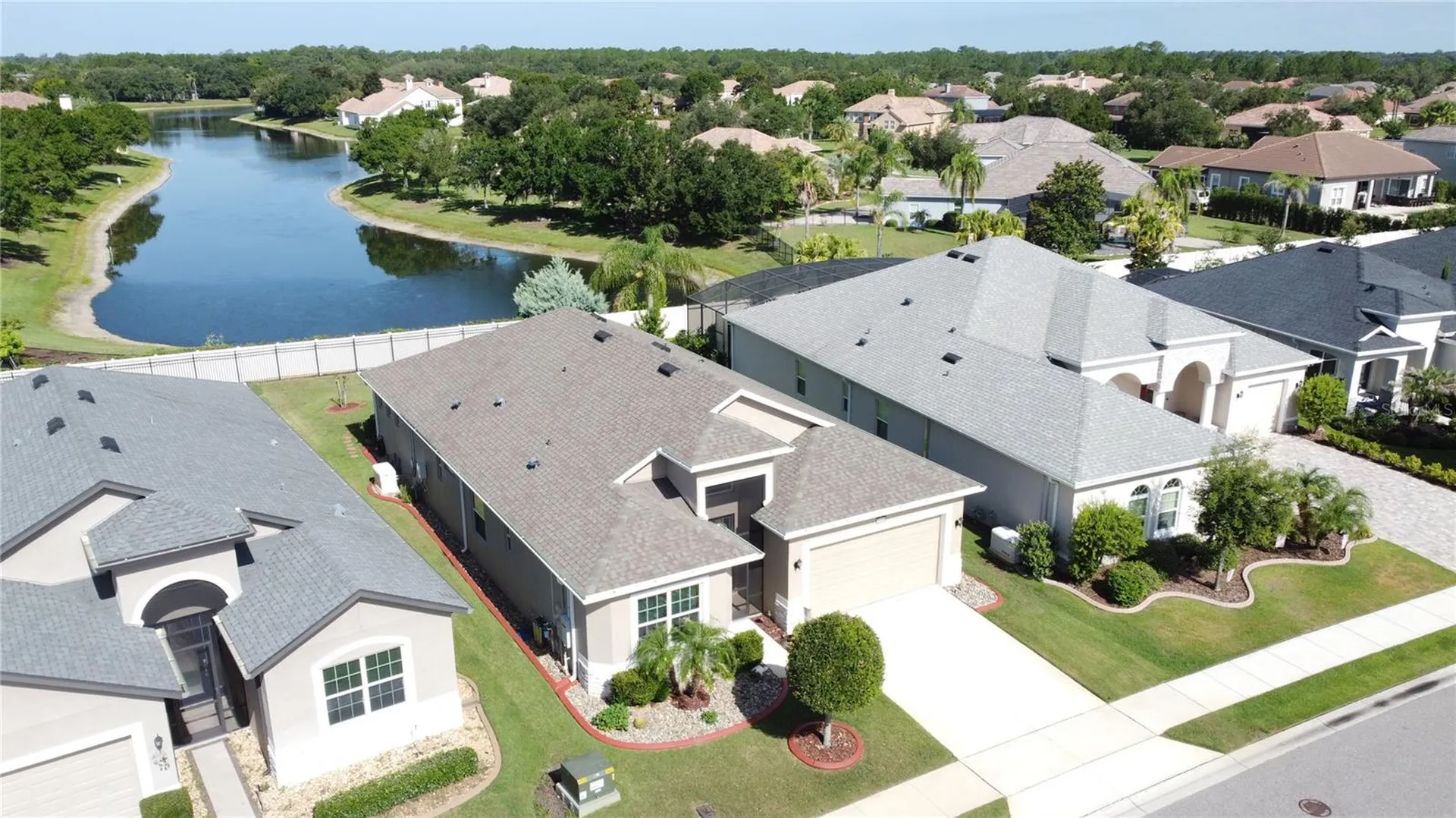 8665 E Bridgeport Bay Circle Mount Dora FL 32757