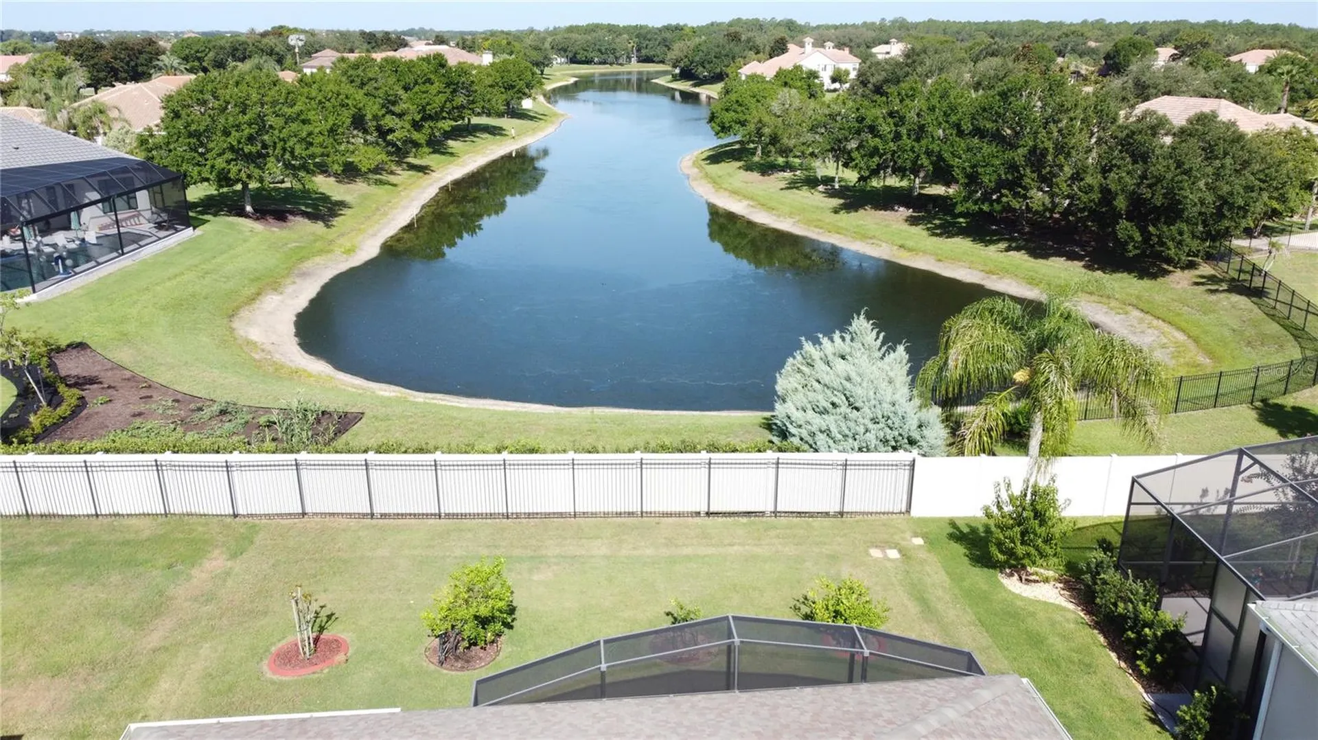 8665 E Bridgeport Bay Circle Mount Dora FL 32757