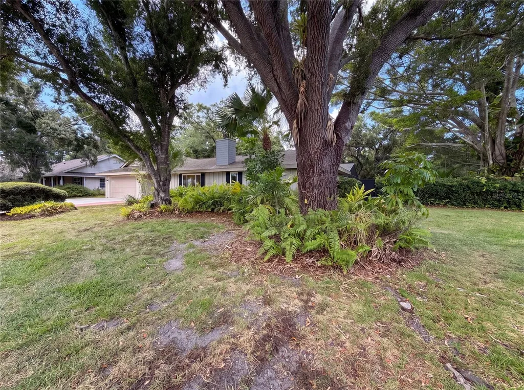 8028 Conservatory Circle Sarasota FL 34243
