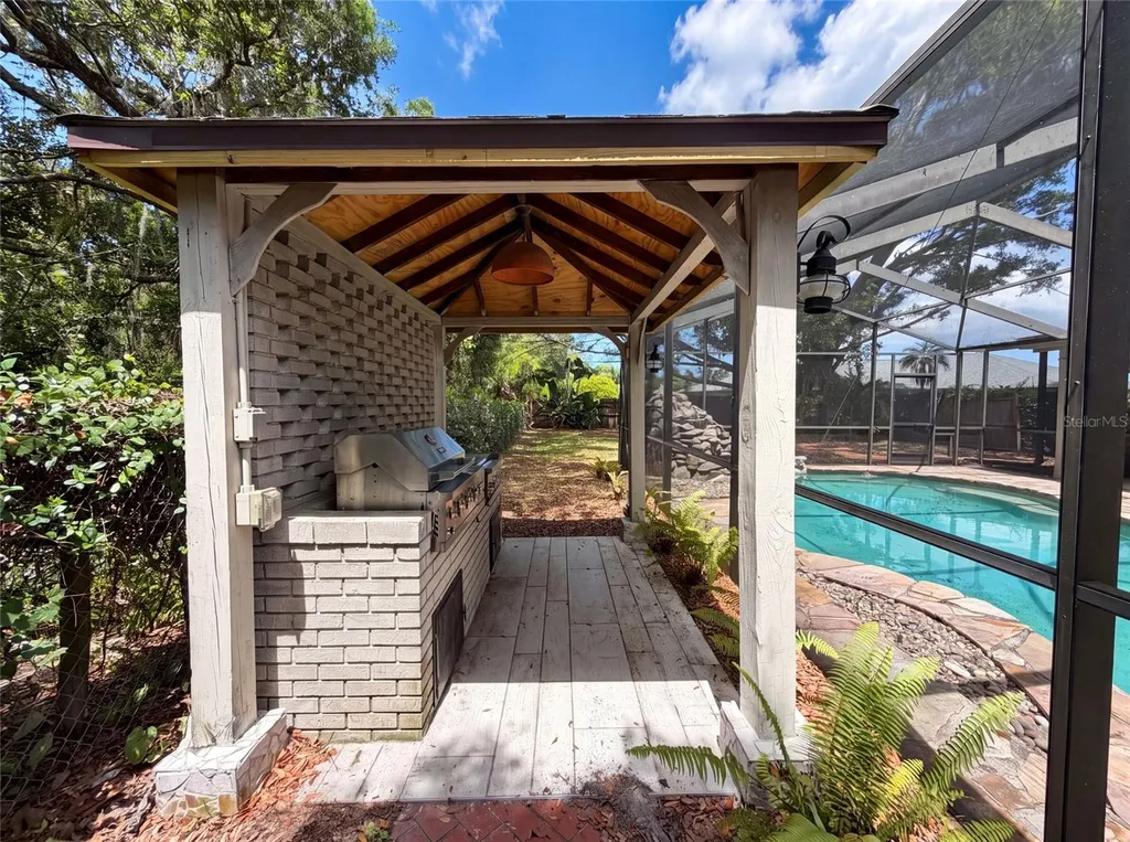 8028 Conservatory Circle Sarasota FL 34243