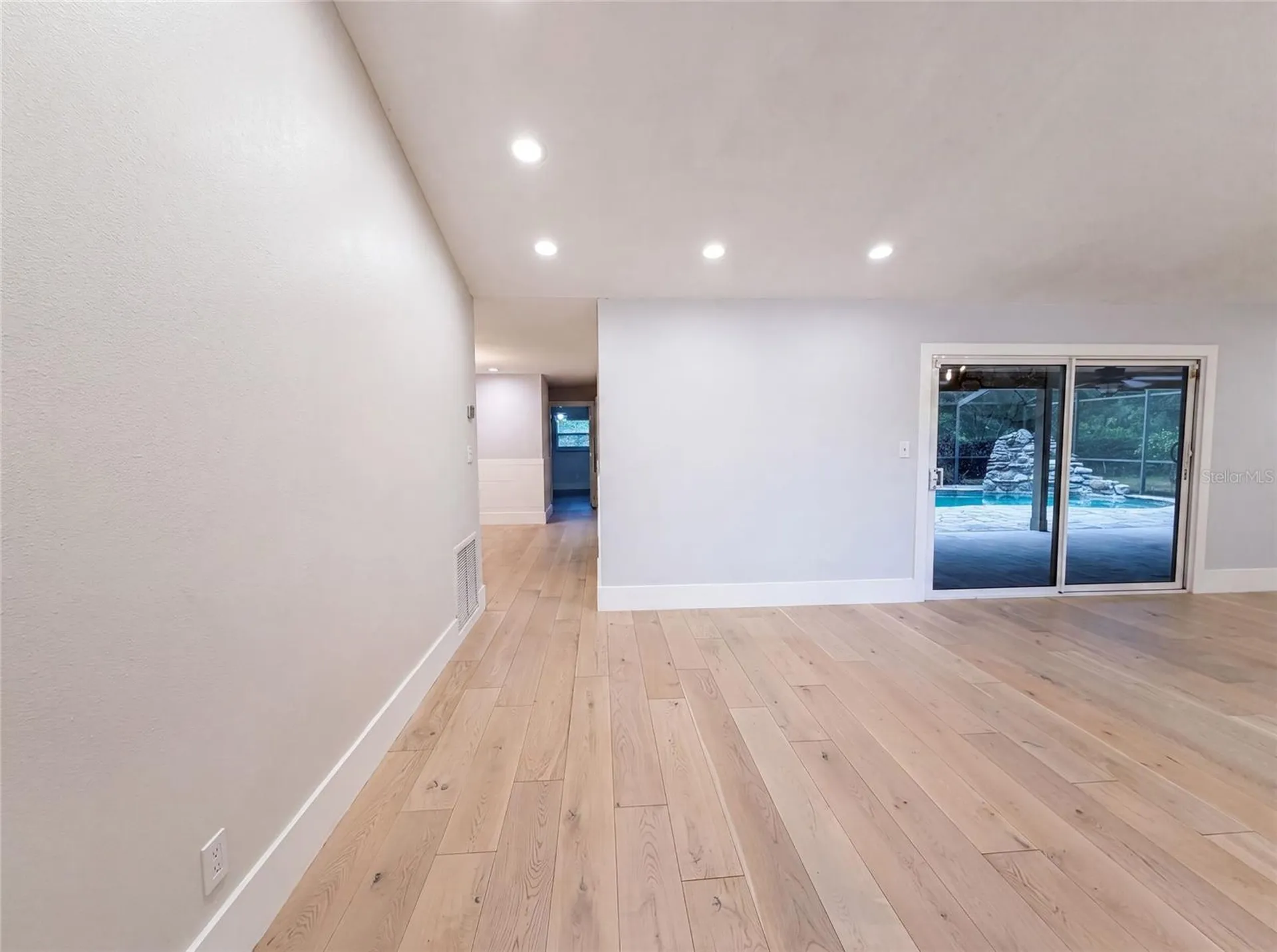8028 Conservatory Circle Sarasota FL 34243