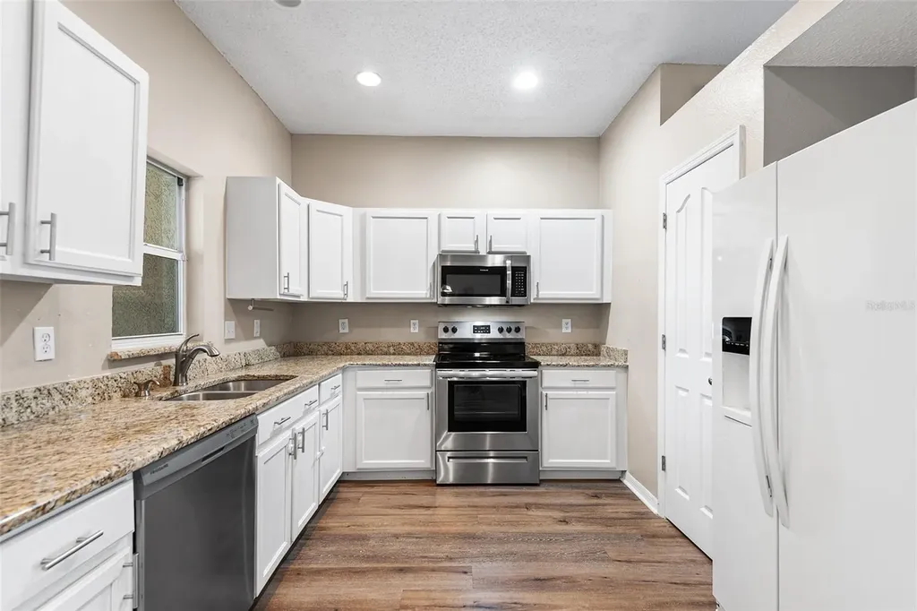 10114 Farmingdale Place Tampa FL 33624