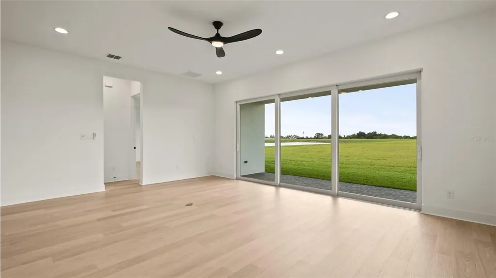 5590 Vibrant Vine Drive Wimauma FL 33598