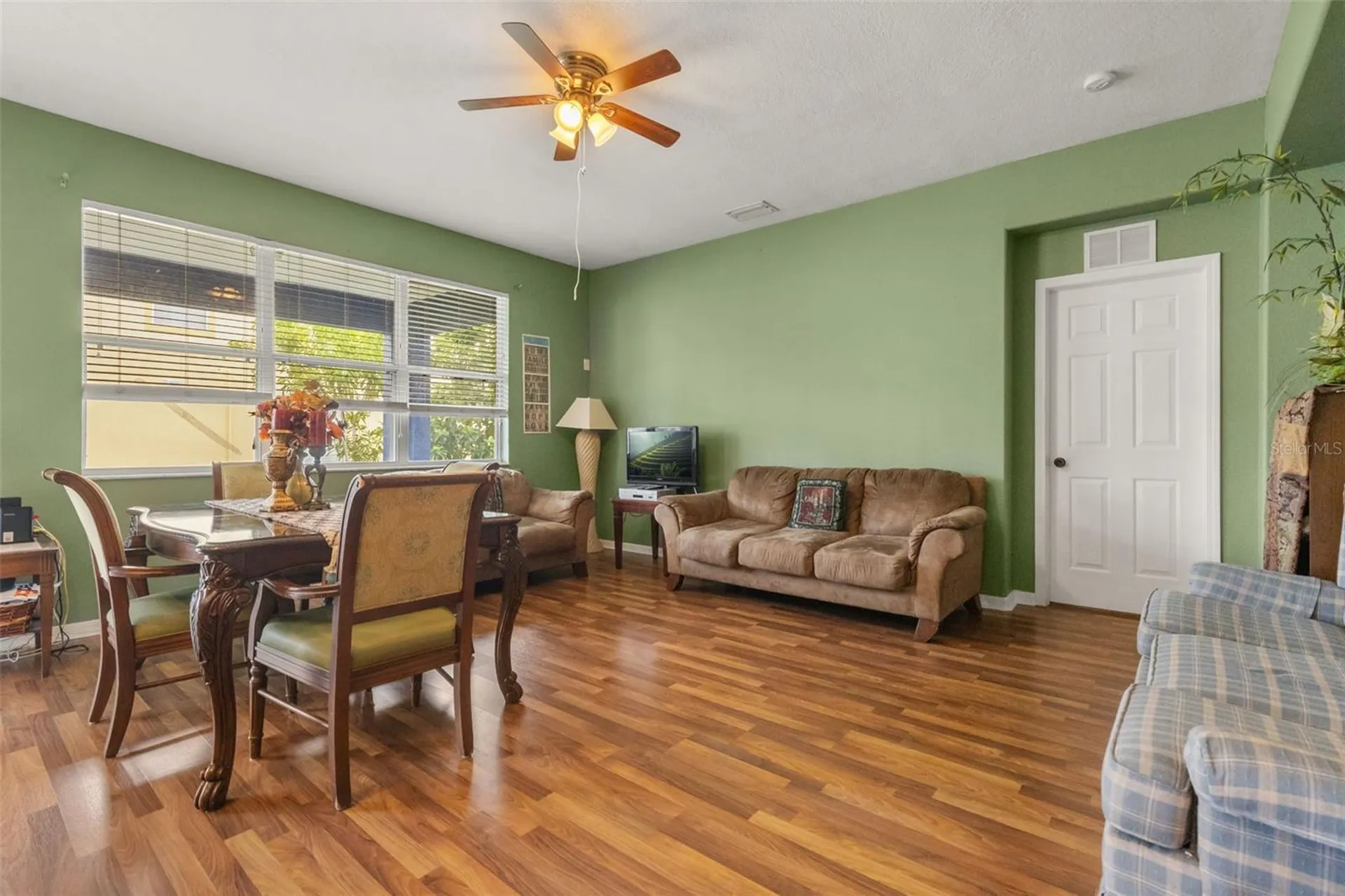 402 Vine Cliff Street Ruskin FL 33570