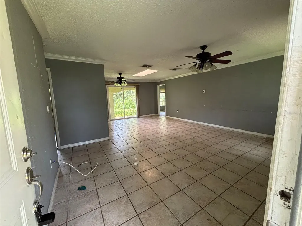 210 Pearl Street Mascotte FL 34753