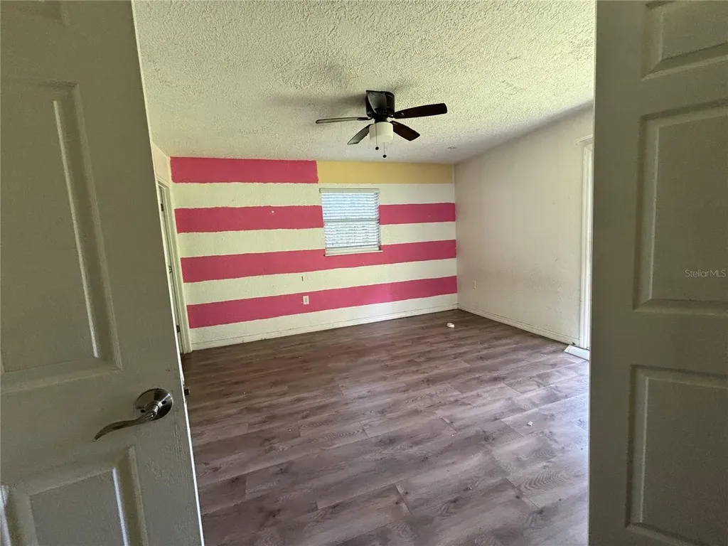 210 Pearl Street Mascotte FL 34753