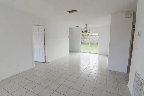 5956 W Amelia Street Orlando FL 32835