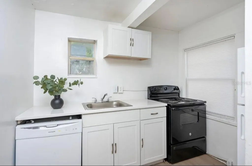 1701 14th Street S St Petersburg FL 33705