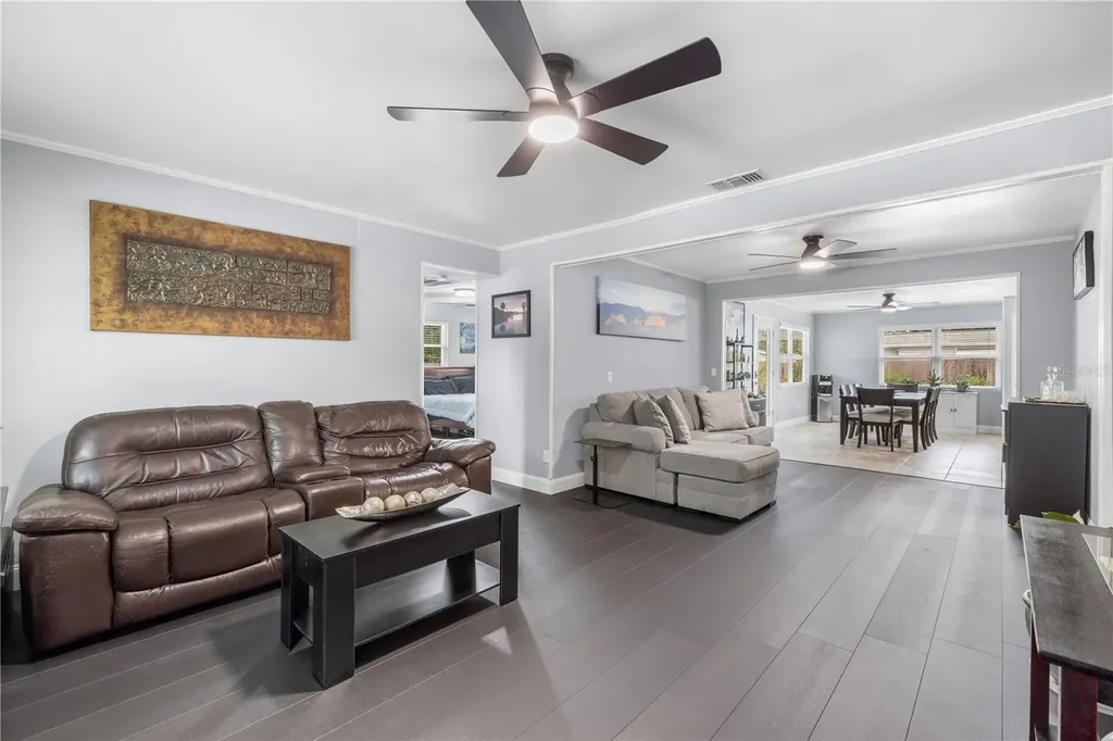 5425 47th Avenue N St Petersburg FL 33709