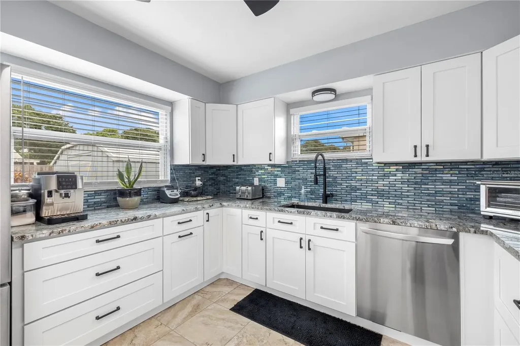 5425 47th Avenue N St Petersburg FL 33709