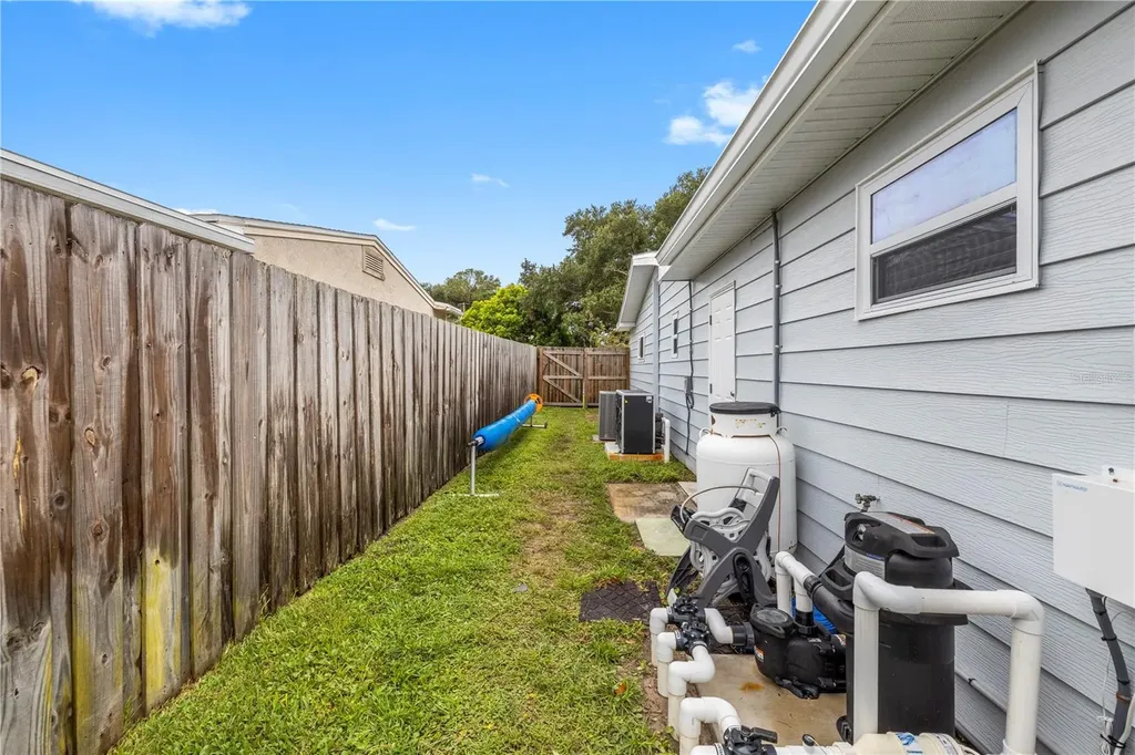 5425 47th Avenue N St Petersburg FL 33709