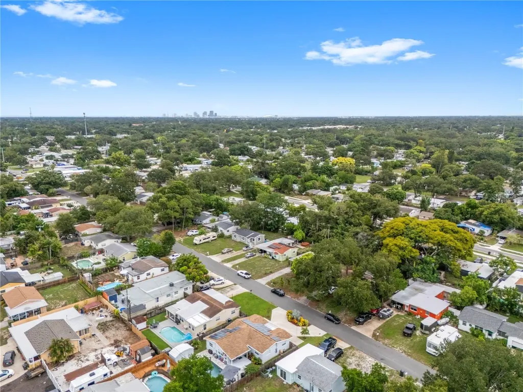 5425 47th Avenue N St Petersburg FL 33709