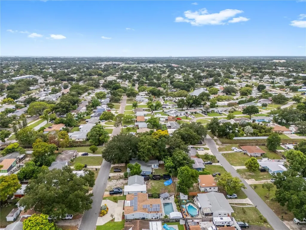 5425 47th Avenue N St Petersburg FL 33709