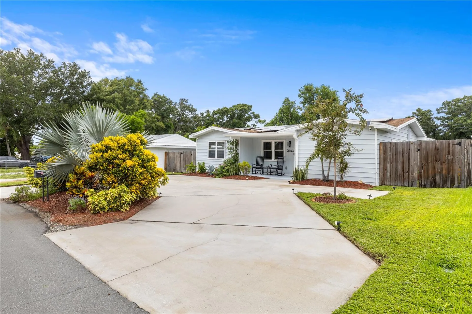 5425 47th Avenue N St Petersburg FL 33709