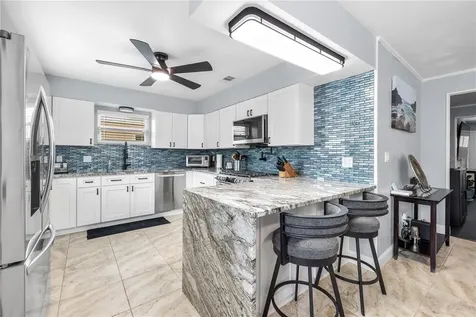5425 47th Avenue N St Petersburg FL 33709