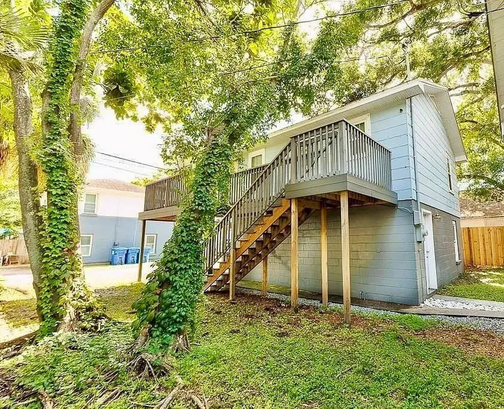 2434 Ninth Avenue N St Petersburg FL 33713