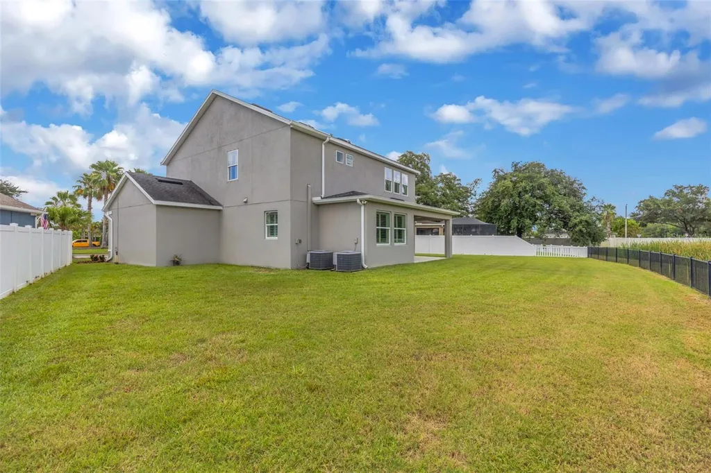 13804 Fairway Bunker Drive Tampa FL 33626