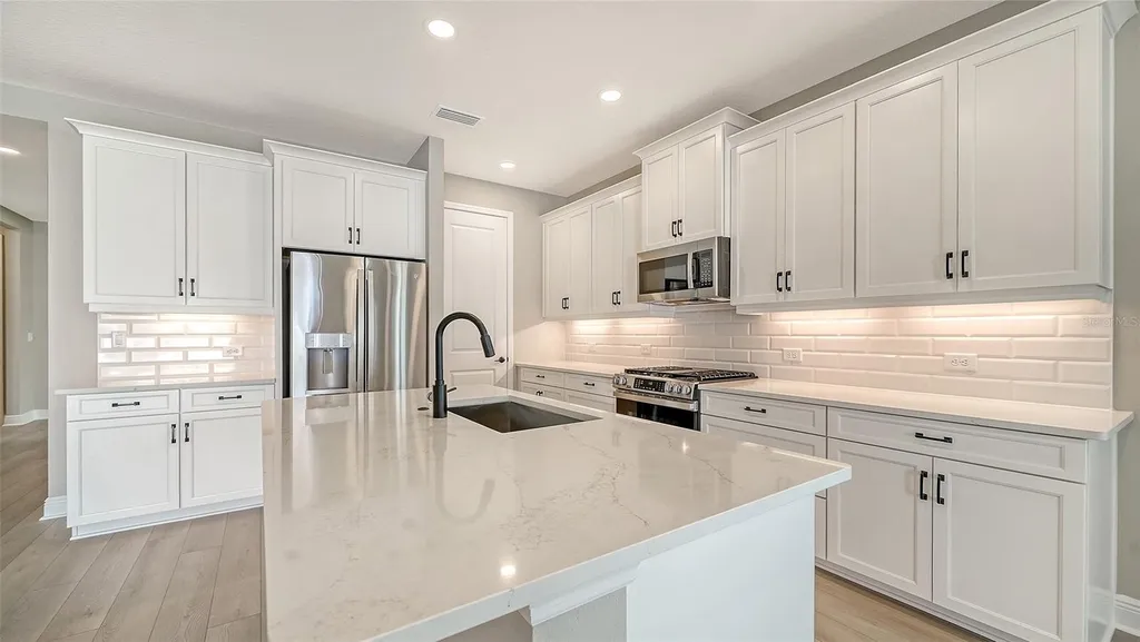 8079 Anthirium Loop Sarasota FL 34240