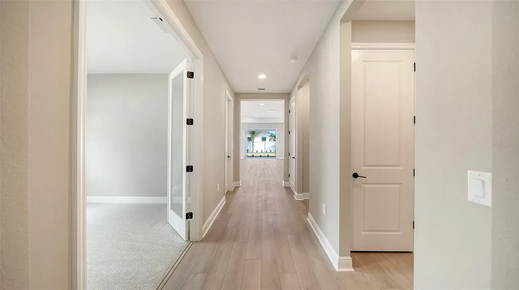 8079 Anthirium Loop Sarasota FL 34240