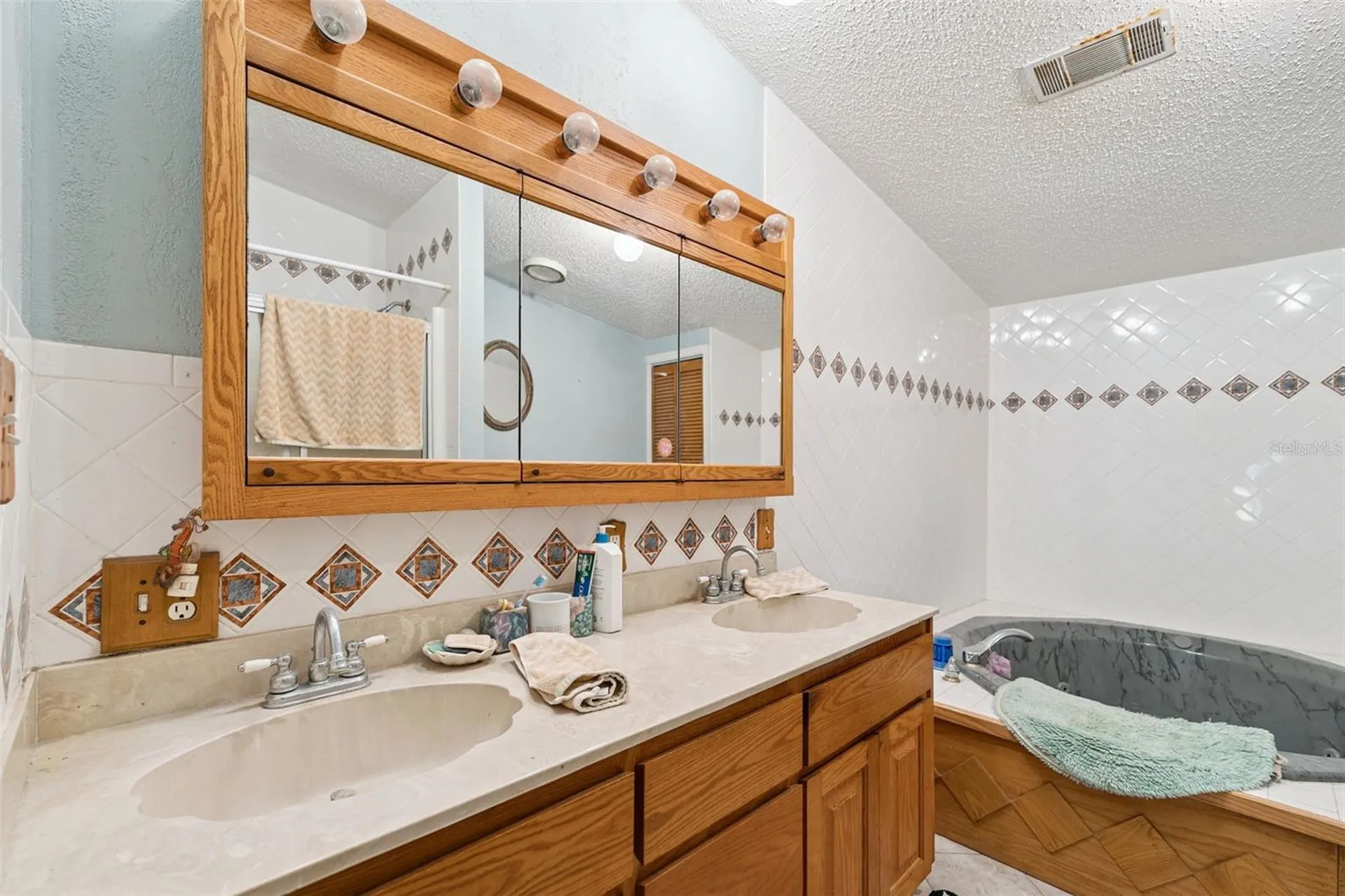 126 Bermuda Court Winter Haven FL 33880