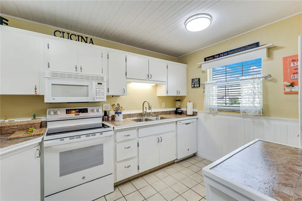 7079 Cedarhurst Drive Fort Myers FL 33919