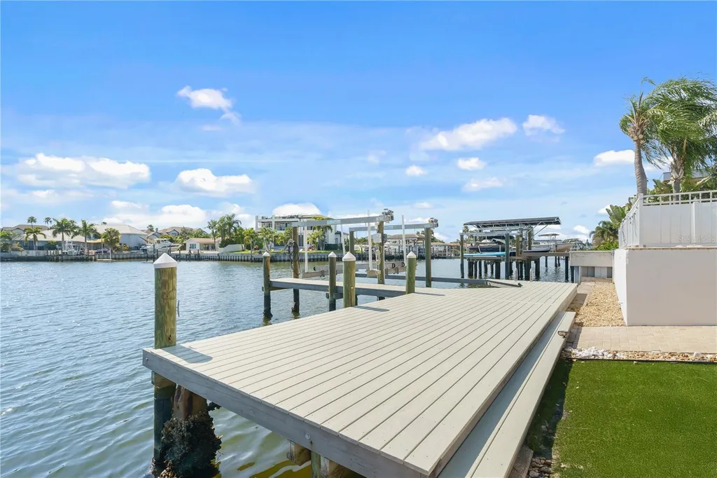 3924 Versailles Drive Tampa FL 33634