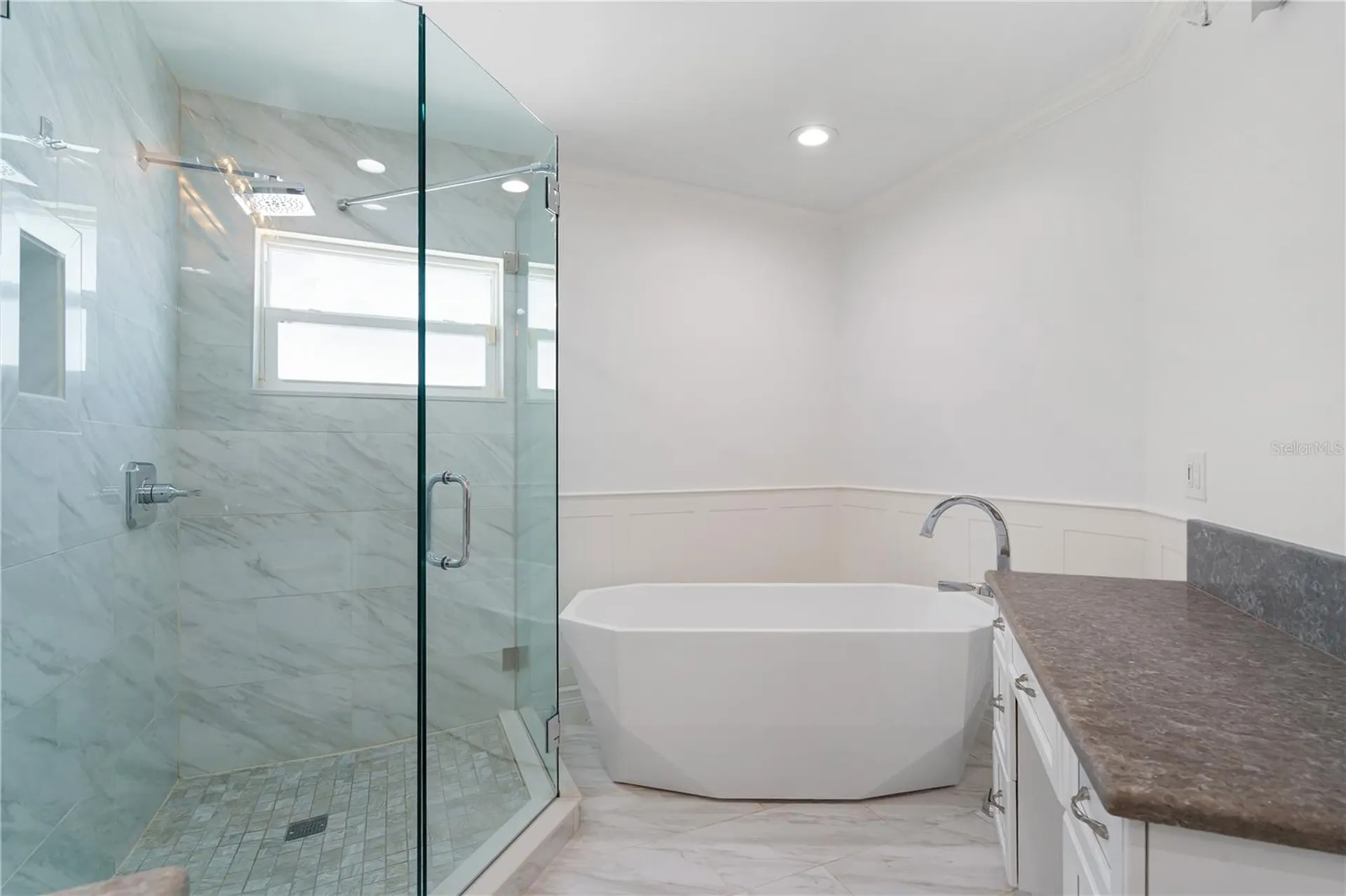 3924 Versailles Drive Tampa FL 33634