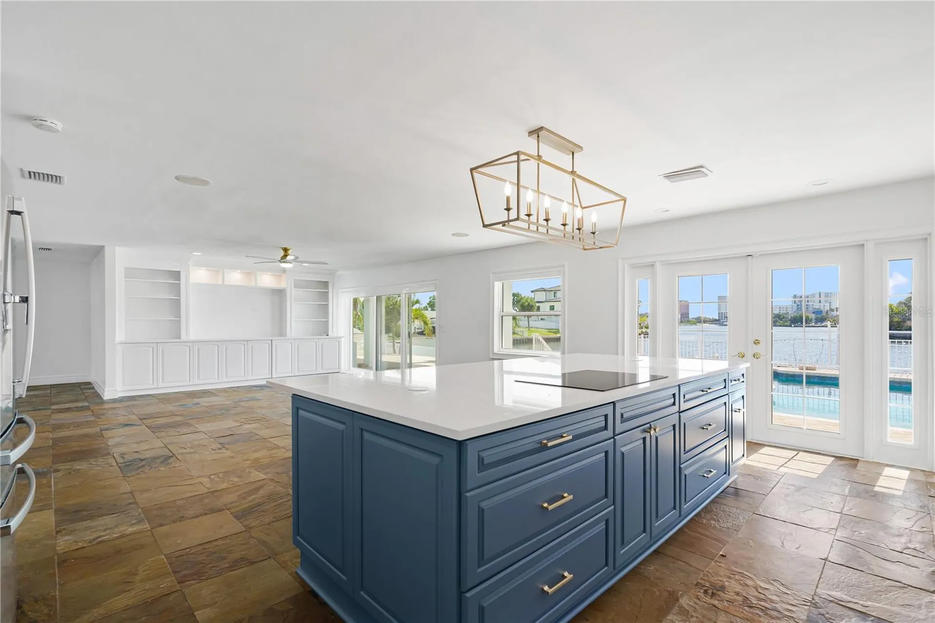 3924 Versailles Drive Tampa FL 33634