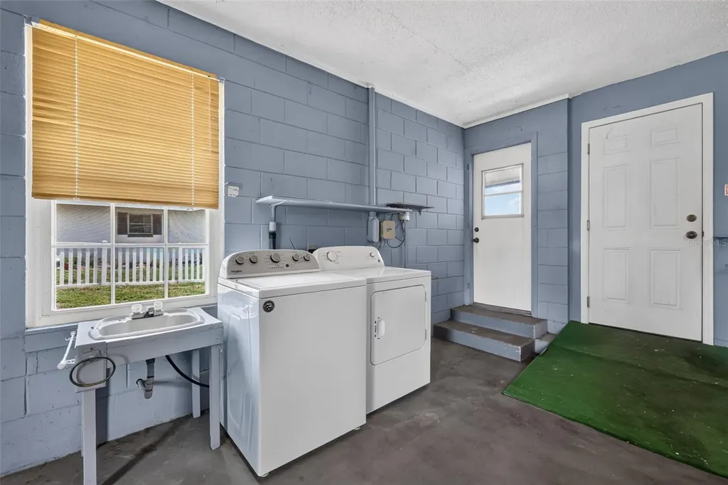 33718 Picciola Drive Fruitland Park FL 34731