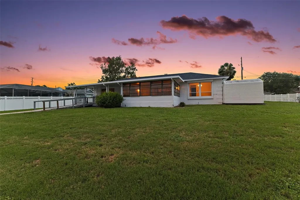 33718 Picciola Drive Fruitland Park FL 34731