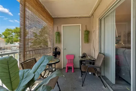 7210 N Manhattan Avenue Tampa FL 33614