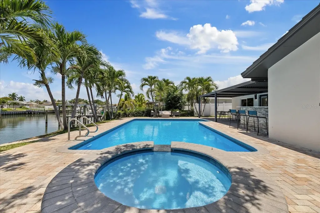 4531 44th Street S St Petersburg FL 33711