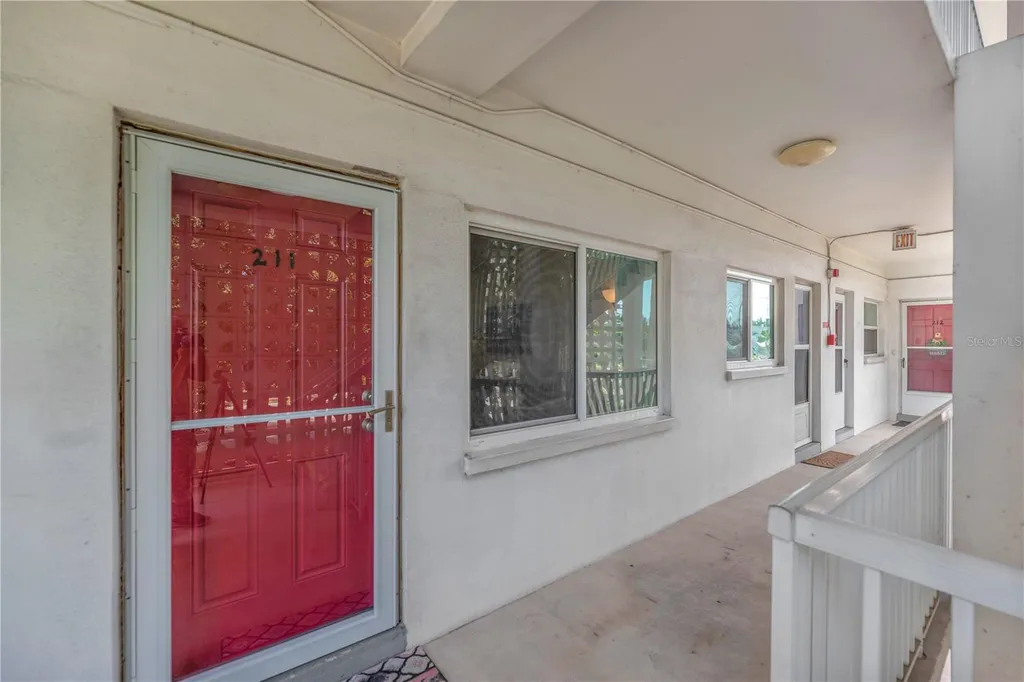 5155 9th Avenue N St Petersburg FL 33710