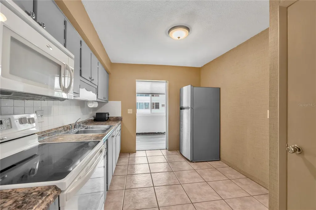 5155 9th Avenue N St Petersburg FL 33710