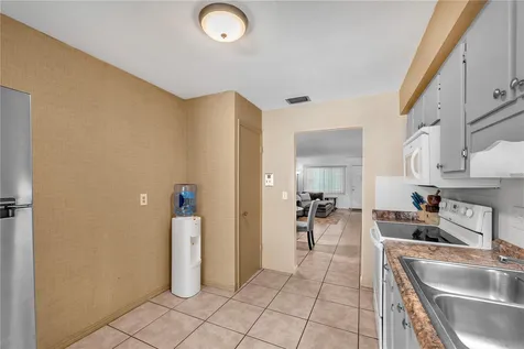 5155 9th Avenue N St Petersburg FL 33710