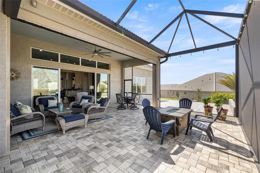 2371 N Peakview Loop Hernando FL 34442