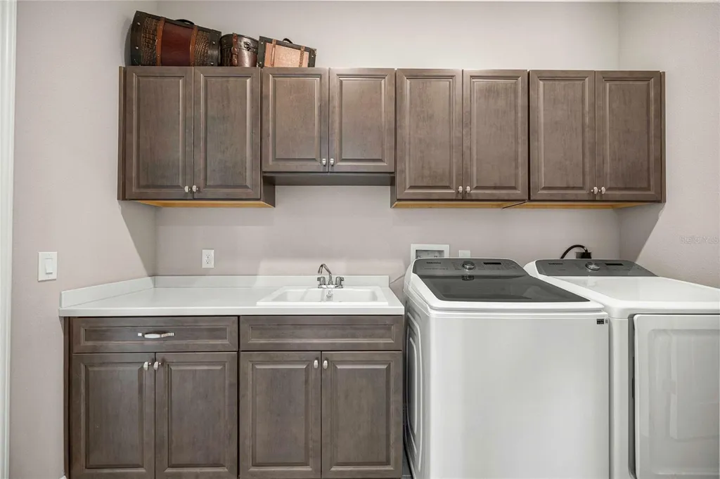 2371 N Peakview Loop Hernando FL 34442