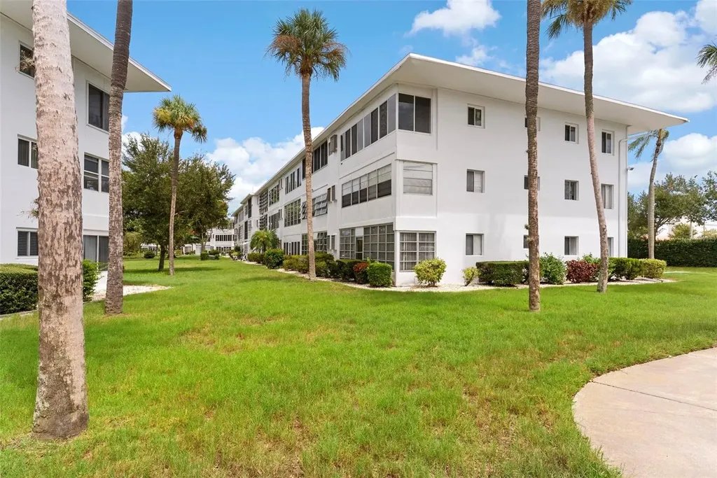 11251 80th Avenue Seminole FL 33772