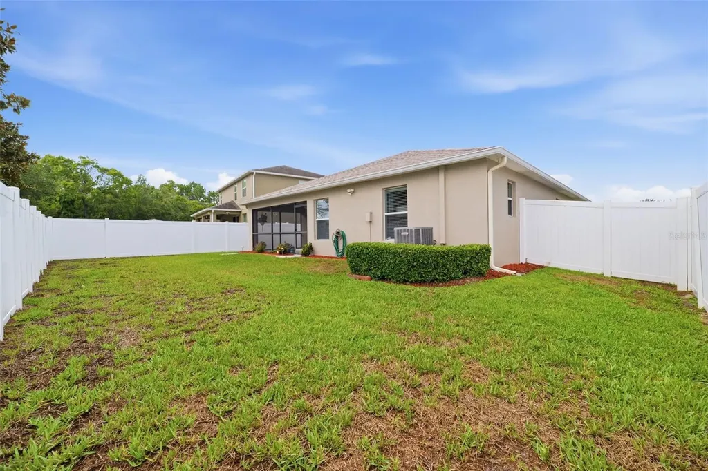 10114 Ives Loop Hudson FL 34667