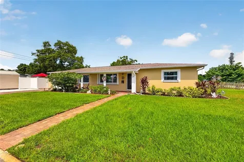 249 54th Street N St Petersburg FL 33710